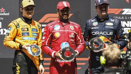 开云体育登录-威廉姆斯险胜哈斯车队，汉密尔顿惊艳四座