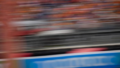 开云APP-红牛车队绝杀迈凯伦，皮亚斯特里关键制胜