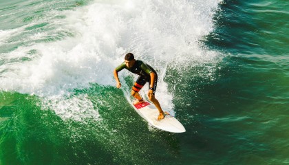 开云APP-萨卡末节接管比赛，当足球天才闯入NBA总决赛之夜