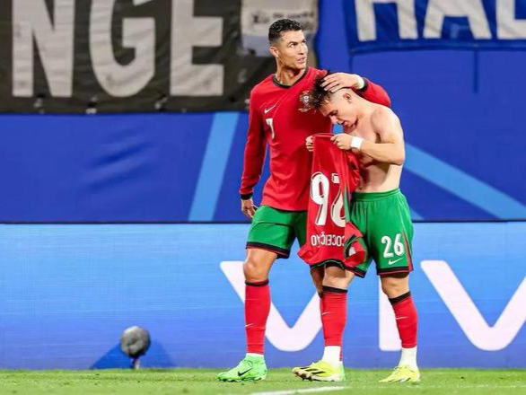 莱比锡红牛绝杀葡萄牙，C罗扛起全队