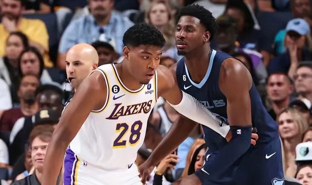 四川队力克太阳，莫兰特带队取胜