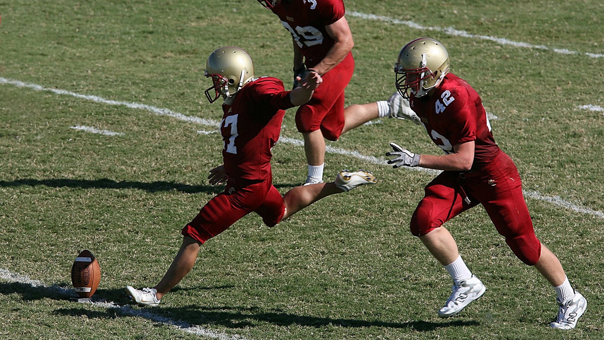 骑士淘汰赛过关76人，小贾伦在世界排名争夺战接管比赛，当篮球成为全球青年的共同语言